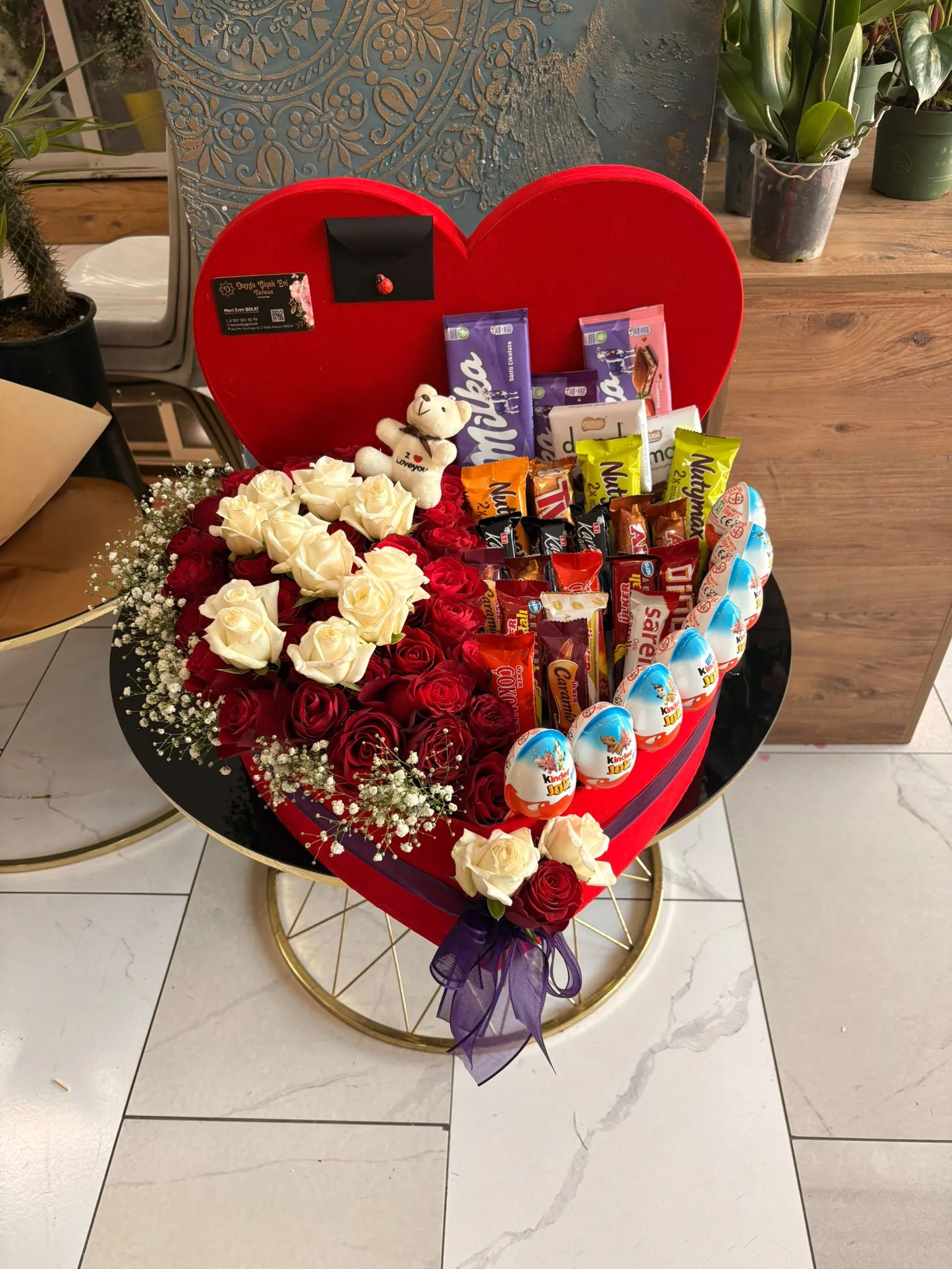 BÜYÜK BOY KUTULU ÇİKOLATA & ÇİÇEK 5